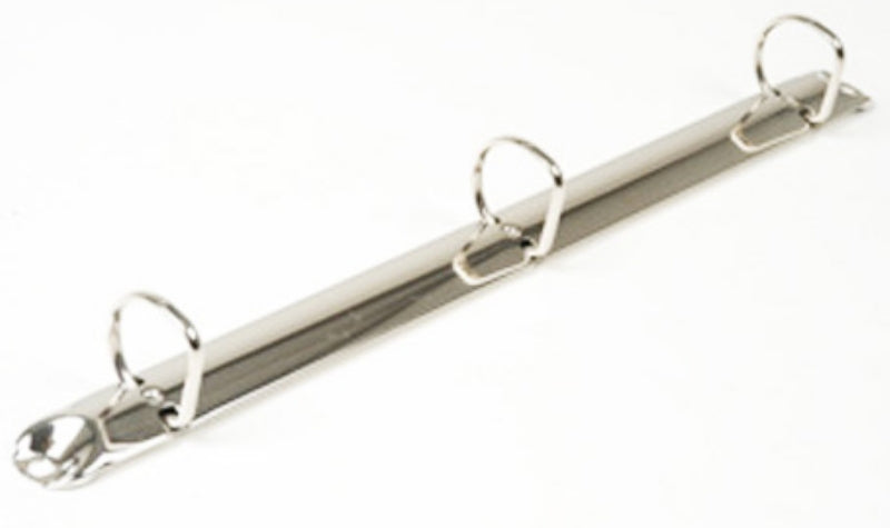 Herraje tamaño carta de tres argollas en D recto, diámetro de 3/4 de pulgada, acabado níquel, capacidad para 200 hojas, empaque de 250 piezas. Herraje tamaño carta de tres argollas en D recto, diámetro de 3/4 de pulgada, acabado níquel, capacidad para 200 hojas, empaque de 250 piezas.